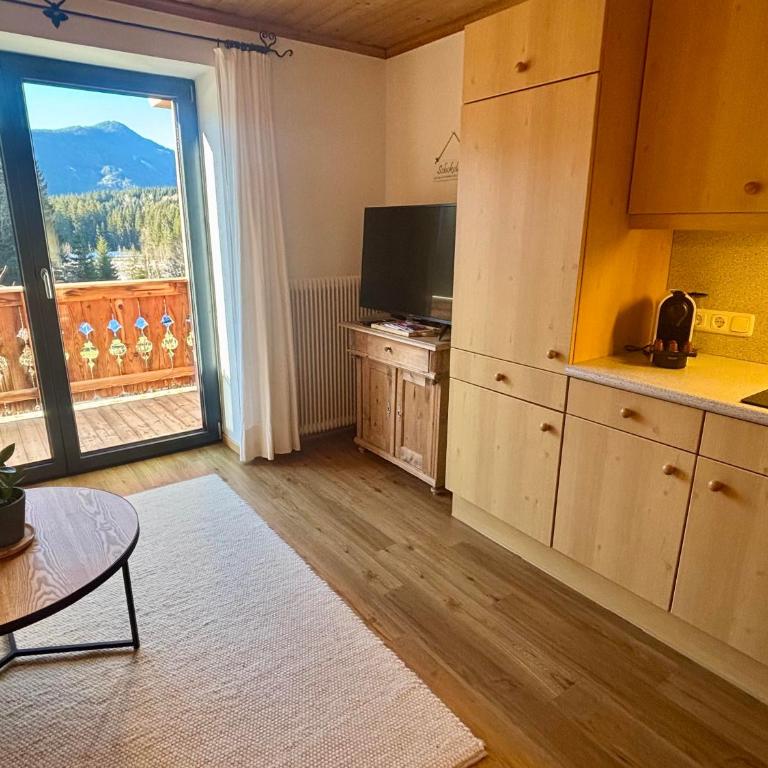 Landhaus Barbara - One-Bedroom Apartment with Shower - 9