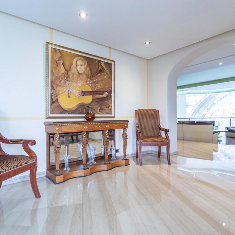 Armored luxury PH, Jacuzzis, Pool, Butler & Art - Apartment - 10