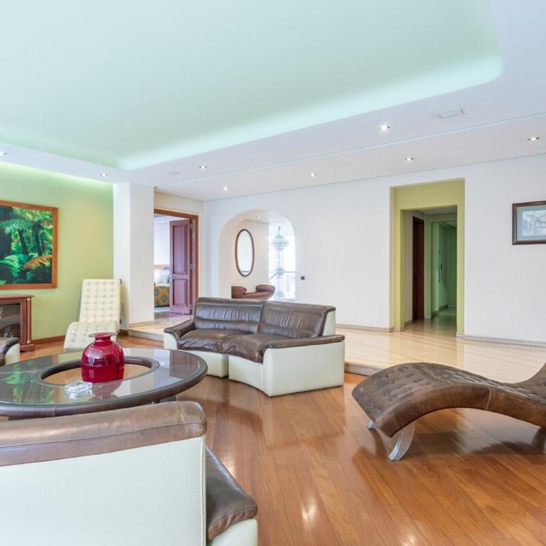 Armored luxury PH, Jacuzzis, Pool, Butler & Art - Apartment - 26