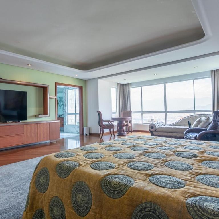 Armored luxury PH, Jacuzzis, Pool, Butler & Art - Apartment - 38