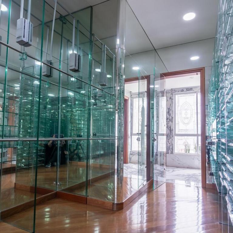 Armored luxury PH, Jacuzzis, Pool, Butler & Art - Apartment - 45