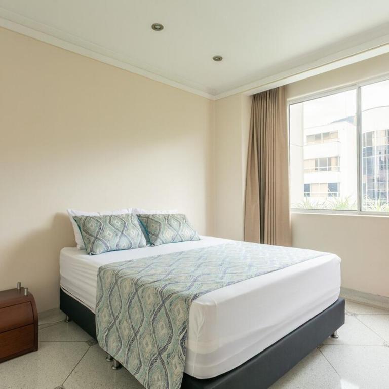 Armored luxury PH, Jacuzzis, Pool, Butler & Art - Apartment - 55