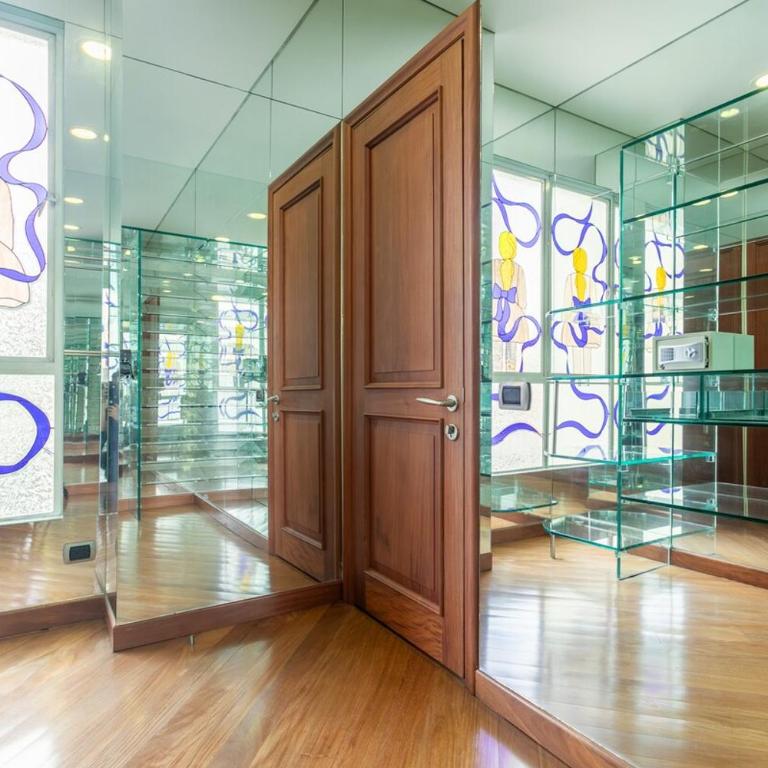 Armored luxury PH, Jacuzzis, Pool, Butler & Art - Apartment - 56