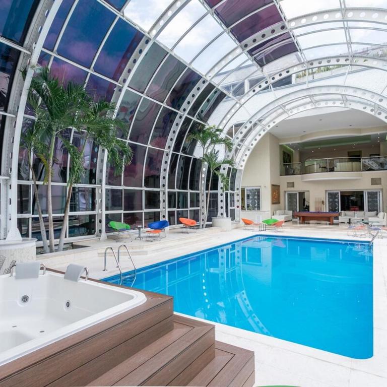 Armored luxury PH, Jacuzzis, Pool, Butler & Art - Apartment - 69