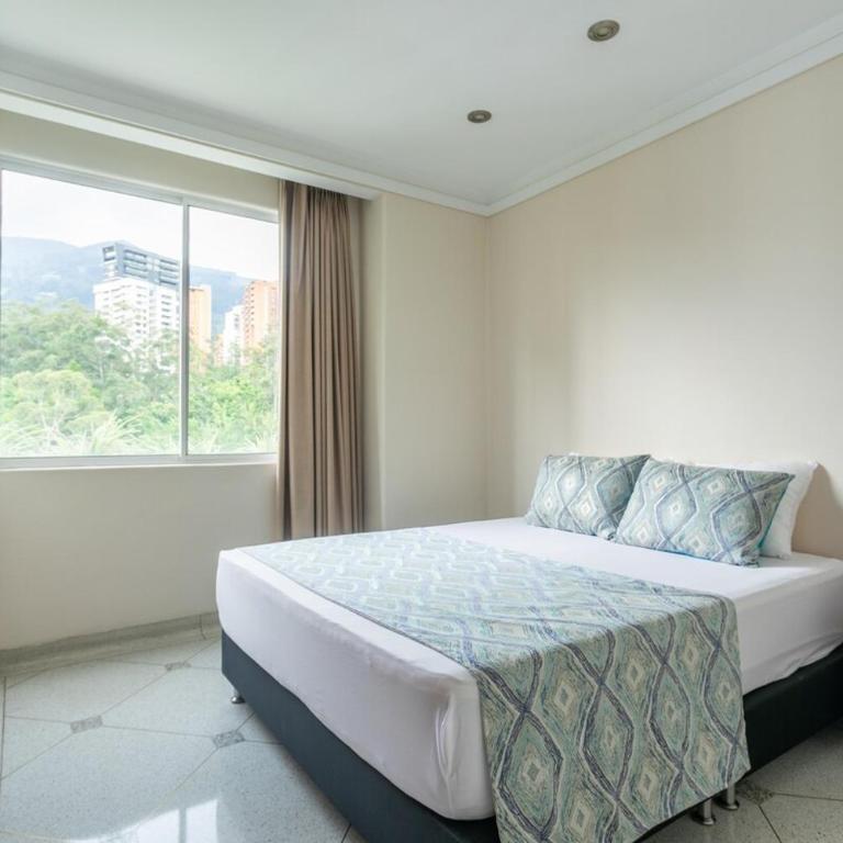 Armored luxury PH, Jacuzzis, Pool, Butler & Art - Apartment - 81