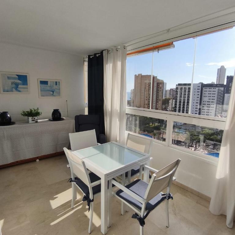 Apartamento Torre 3 Gemelos 22 Benidorm Levante Beach - Two-Bedroom Apartment with Balcony - 8