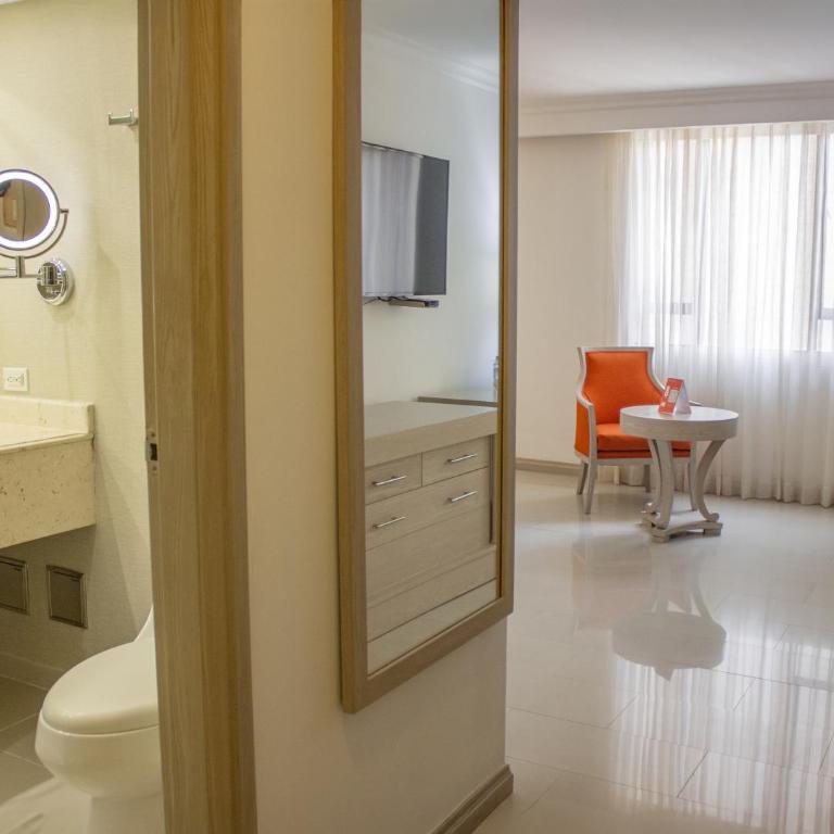 Sonesta Hotel Cali - Habitación Superior - 1 cama grande - 5