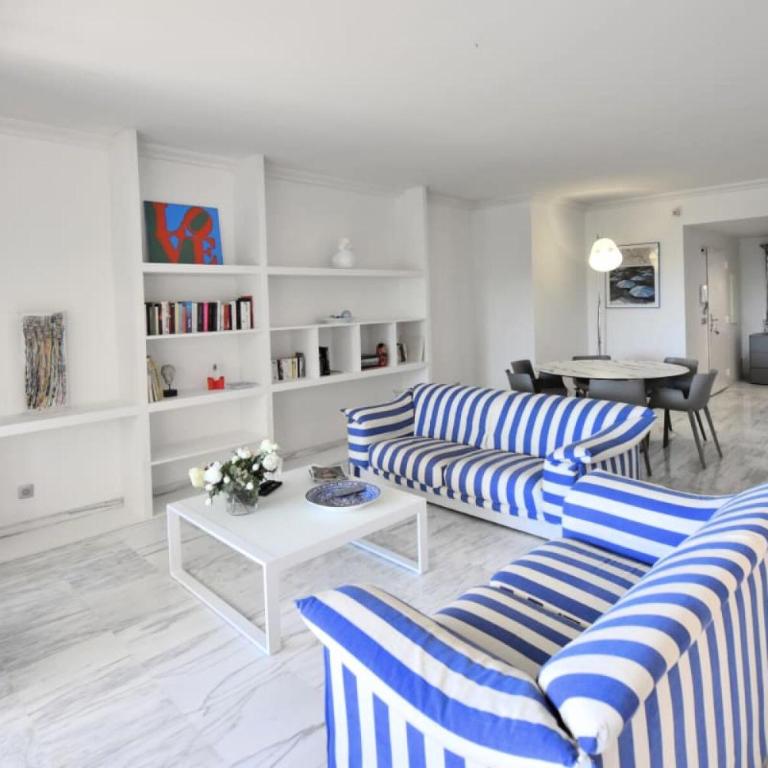 Résidence 4p Avec Grande Terrasse Et Piscine - 4P avec grande terrasse et piscine MAE-1693 - Appartement - 4