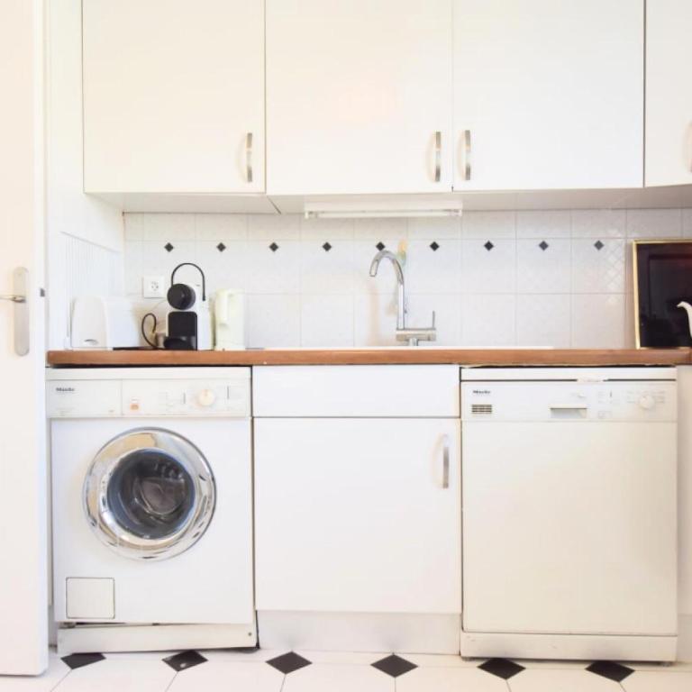 Résidence 3 Pièces En Résidence Avec Piscine Et Vue Mer - 3 Pièces en Résidence avec Piscine et Vue Mer MAE-1793 - Appartement - 25