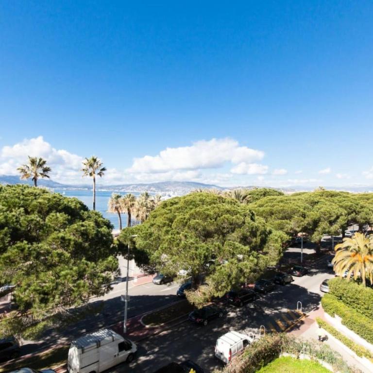 Résidence Vue Mer, Cannes Croisette, Au Pied Des Plages - Vue Mer, Cannes Croisette, au Pied des Plages MAE-1653 - Appartement - 3