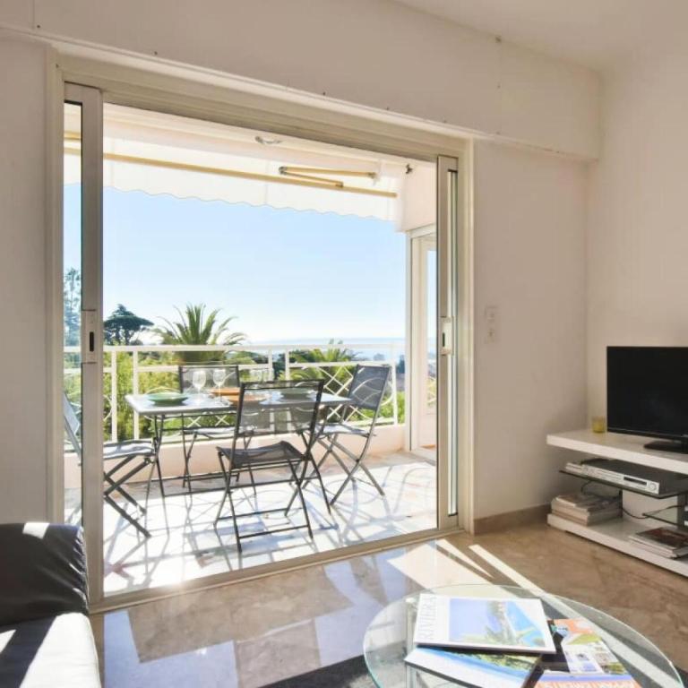 Résidence 2p Avec Terrasse, Vue Mer, Piscine Et Parking - 2P avec terrasse, vue mer, piscine et parking MAE-1723 - Appartement - 2