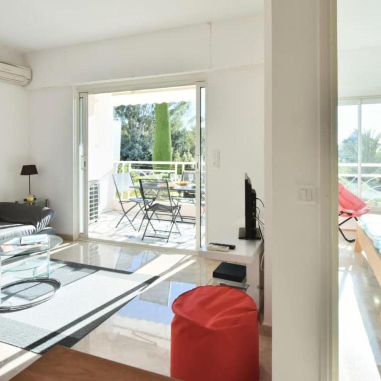 Résidence 2p Avec Terrasse, Vue Mer, Piscine Et Parking - 2P avec terrasse, vue mer, piscine et parking MAE-1723 - Appartement - 11