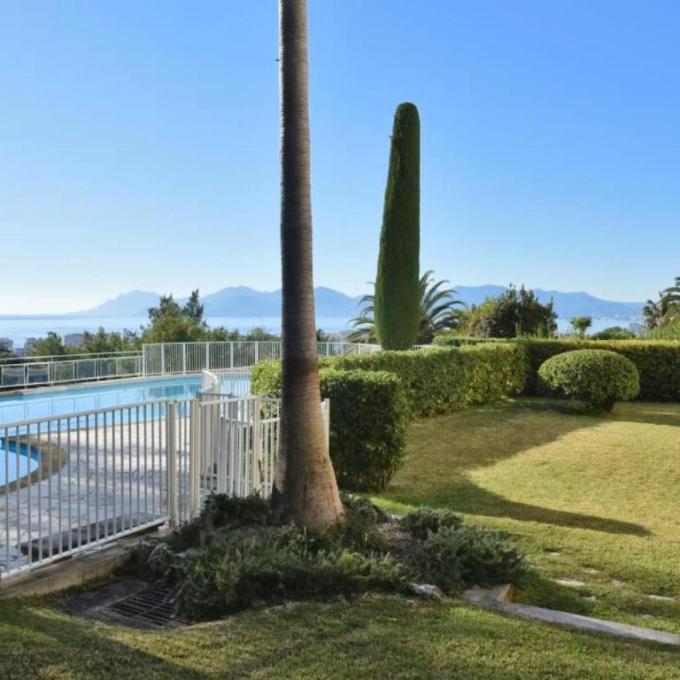 Résidence 2p Avec Terrasse, Vue Mer, Piscine Et Parking - 2P avec terrasse, vue mer, piscine et parking MAE-1723 - Appartement - 21