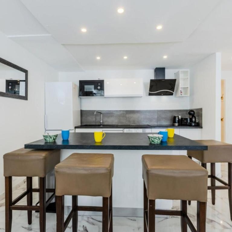 Résidence 90m2 Sur La Croisette Avec Terrasse & Vue Mer - 90m2 sur la Croisette avec terrasse & vue mer MAE-1963 - Appartement - 20