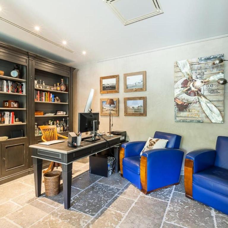 Résidence Villa En Domaine Privé Avec Piscine Chauffée - Villa en domaine privé avec piscine chauffée MAE-2023 - Maison de Vacances - 13