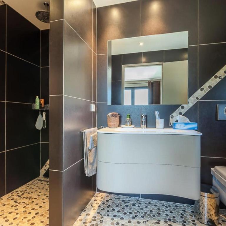 Résidence Villa En Domaine Privé Avec Piscine Chauffée - Villa en domaine privé avec piscine chauffée MAE-2023 - Maison de Vacances - 28