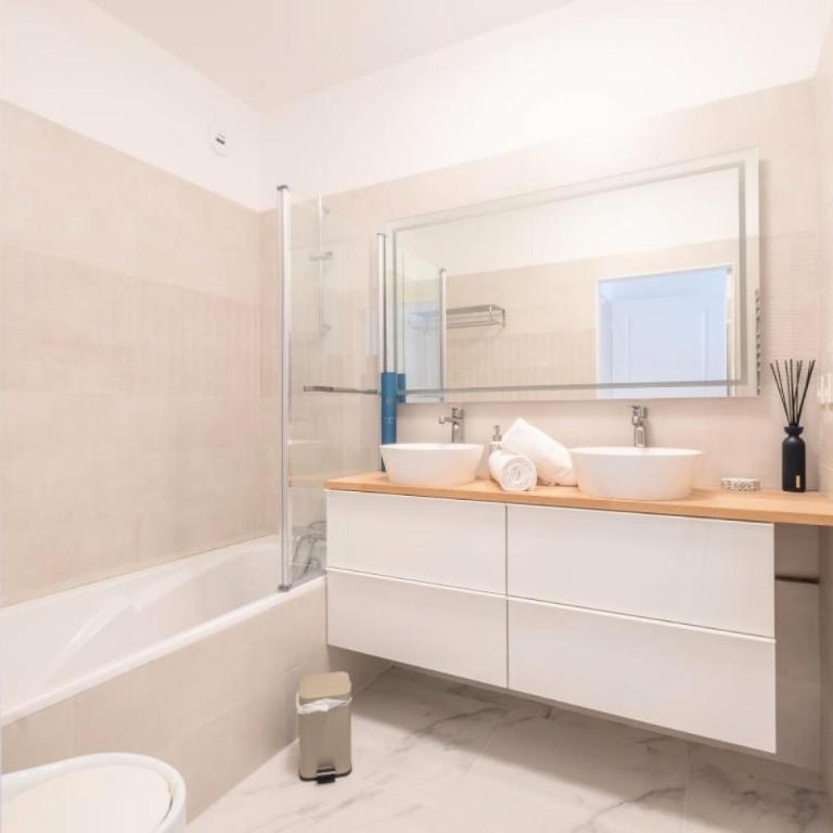 Résidence Rare ! Superbe 3 Pièces Avec Jardin Face à La Mer - RARE ! Superbe 3 pièces avec jardin face à la mer MAE-2143 - Appartement - 5