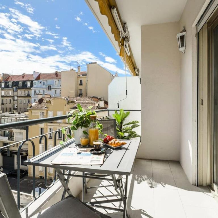 Résidence Centre Ville De Cannes, 2p Moderne Avec Terrasse - Centre ville de Cannes, 2P moderne avec terrasse MAE-2133 - Apartment - 2