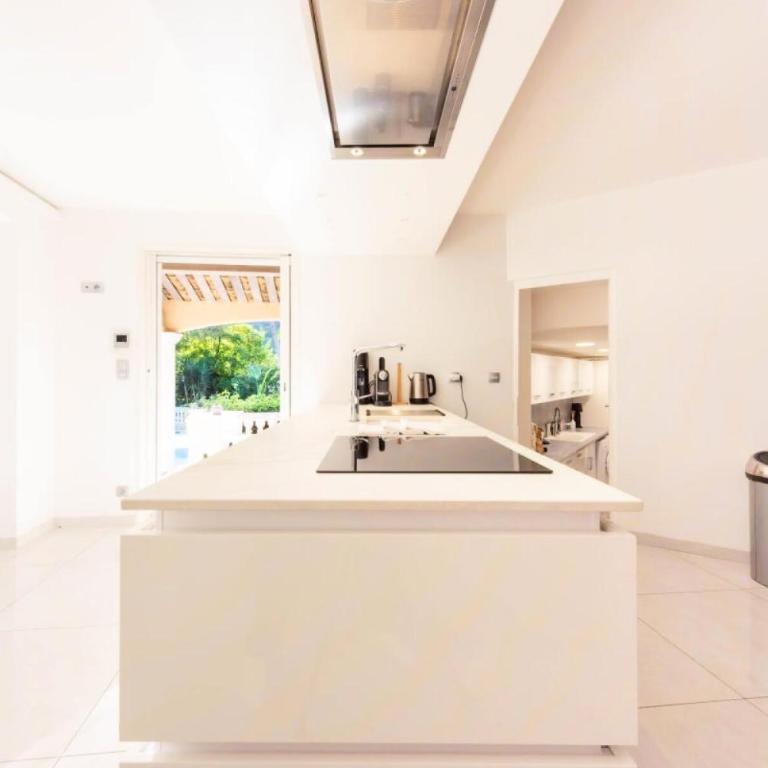 Résidence Superbe Villa 330m2 Piscine & Jacuzzi - Superbe Villa 330m2 piscine & jacuzzi MAE-2233 - Maison de Vacances - 7
