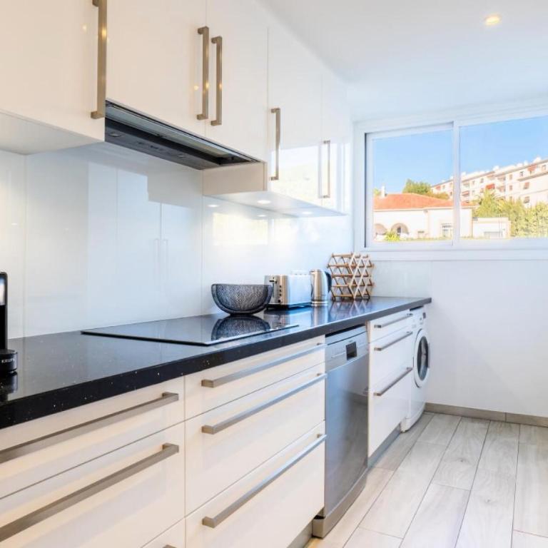 Résidence 3p Haut De Gamme En Résidence Avec Piscine ! - 3P haut de gamme en résidence avec piscine ! MAE-2253 - Appartement - 17