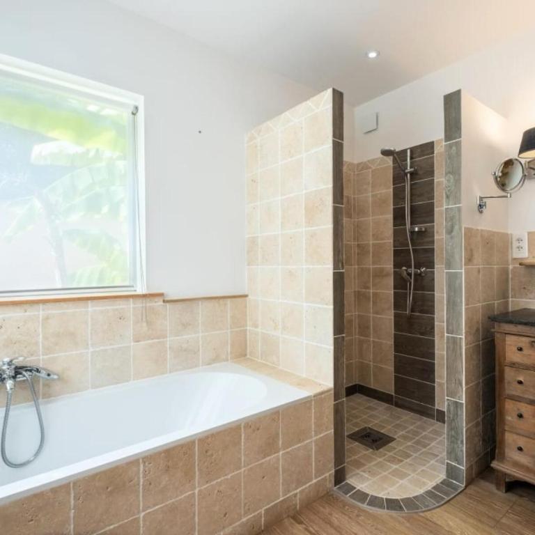 Résidence Superbe Villa Avec Piscine & Sauna - Superbe villa avec piscine & sauna MAE-2283 - Maison de Vacances - 5
