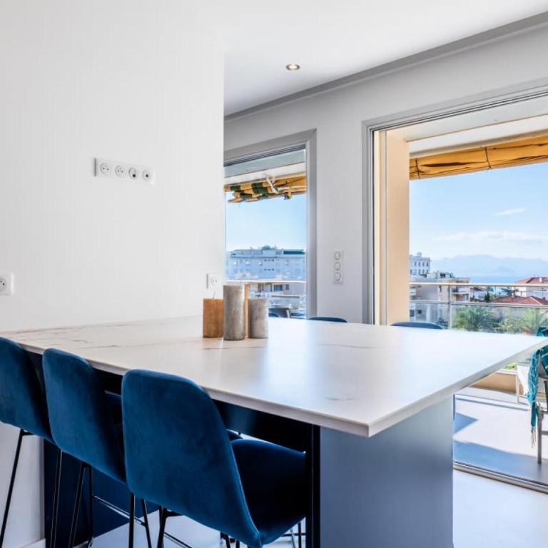 Résidence 4 Pièces Vue Mer, Terrasse Et Parking - 4 pièces vue mer, terrasse et parking MAE-2573 - Appartement - 4