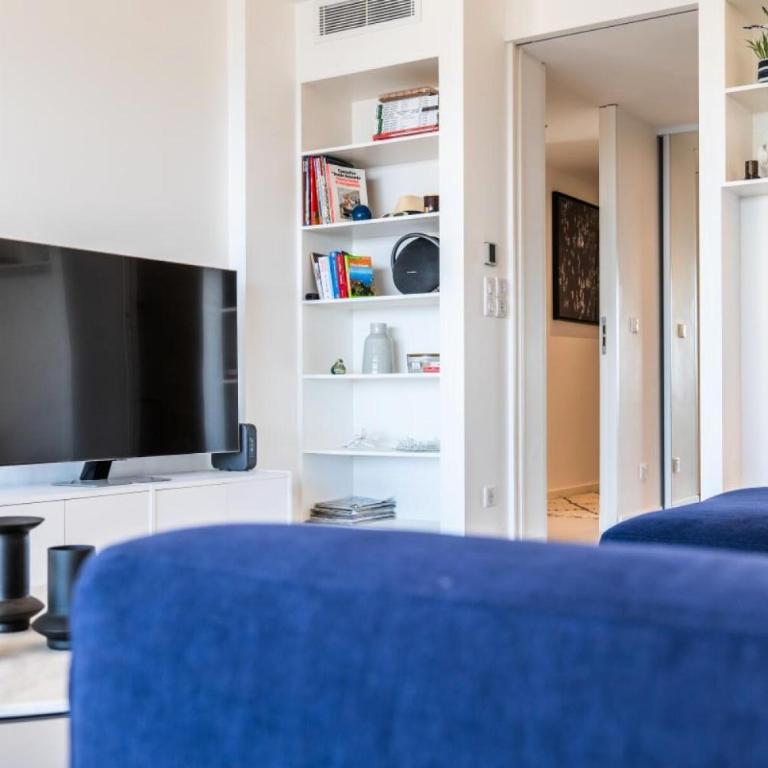 Résidence 4 Pièces Vue Mer, Terrasse Et Parking - 4 pièces vue mer, terrasse et parking MAE-2573 - Appartement - 6