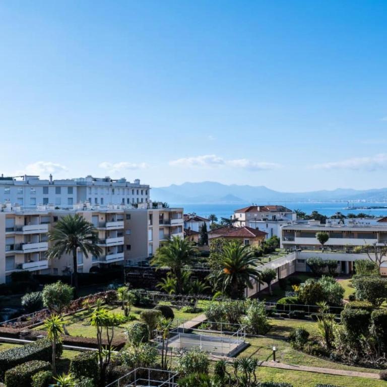 Résidence 4 Pièces Vue Mer, Terrasse Et Parking - 4 pièces vue mer, terrasse et parking MAE-2573 - Appartement - 13