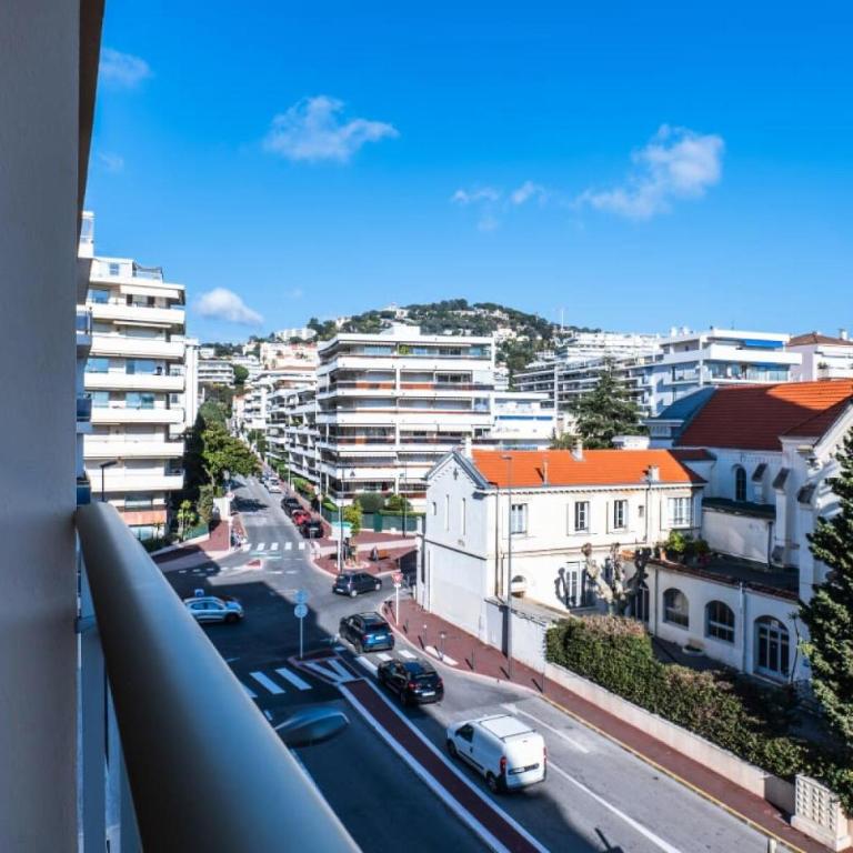 Résidence 4 Pièces Vue Mer, Terrasse Et Parking - 4 pièces vue mer, terrasse et parking MAE-2573 - Appartement - 26