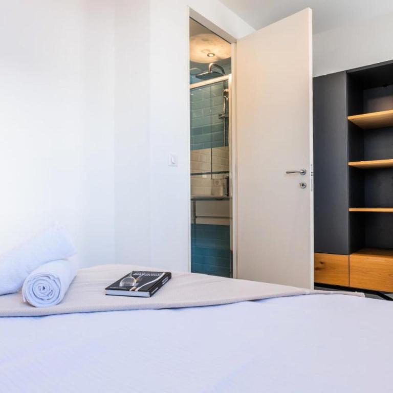 Résidence 4 Pièces Vue Mer, Terrasse Et Parking - 4 pièces vue mer, terrasse et parking MAE-2573 - Appartement - 41