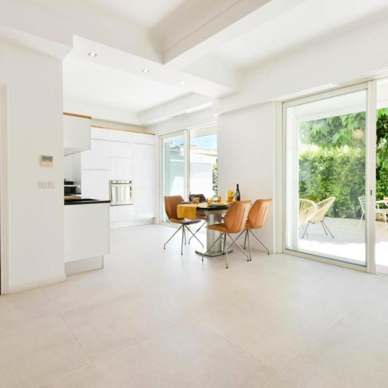 Résidence Rez-de-jardin, Plages à Pied Et Garage - Rez-de-jardin, plages à pied et garage MAE-2723 - Appartement - 7