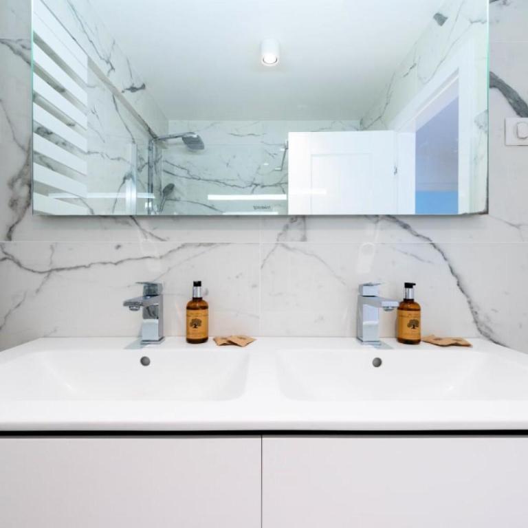 Résidence Spacieux 3p En Résidence Avec Piscine - Spacieux 3P en Résidence avec Piscine MAE-3033 - Appartement - 32