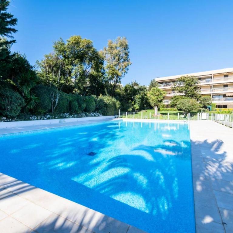 Résidence Spacieux 3p En Résidence Avec Piscine - Spacieux 3P en Résidence avec Piscine MAE-3033 - Appartement - 54
