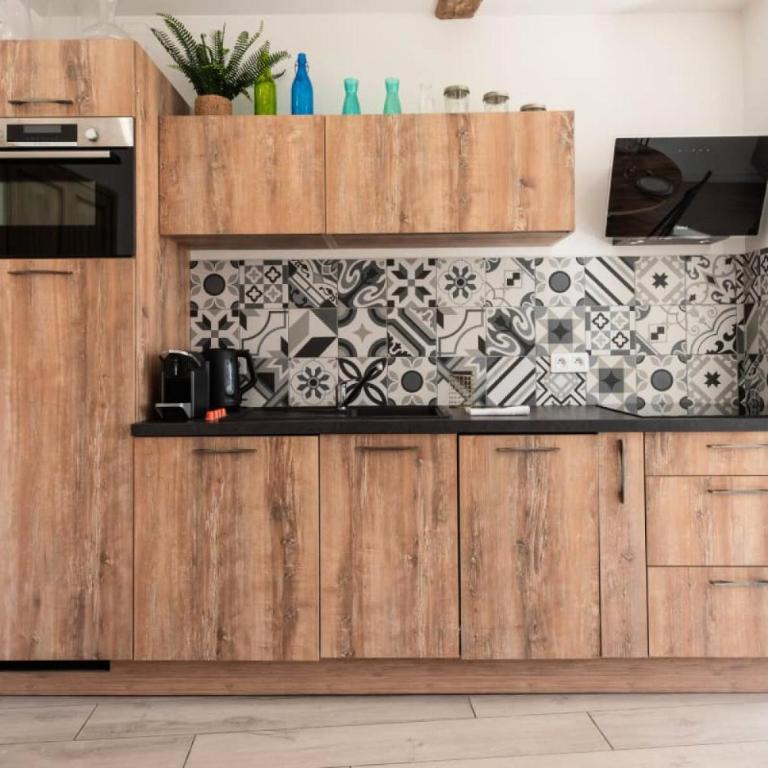 Résidence 3p Centre Cannes Suquet - 3P Centre Cannes Suquet MAE-2903 - Appartement - 6