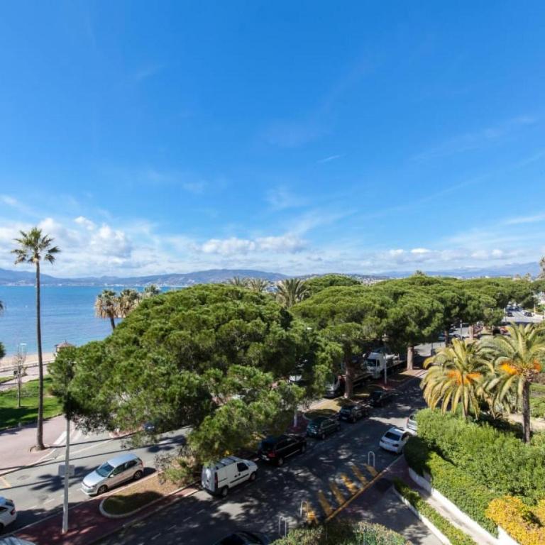Résidence Vue Mer 95m2 Grande Terrasse Cannes Croisette. - Vue mer 95m2 Grande Terrasse Cannes Croisette. MAE-3003 - Appartement - 19