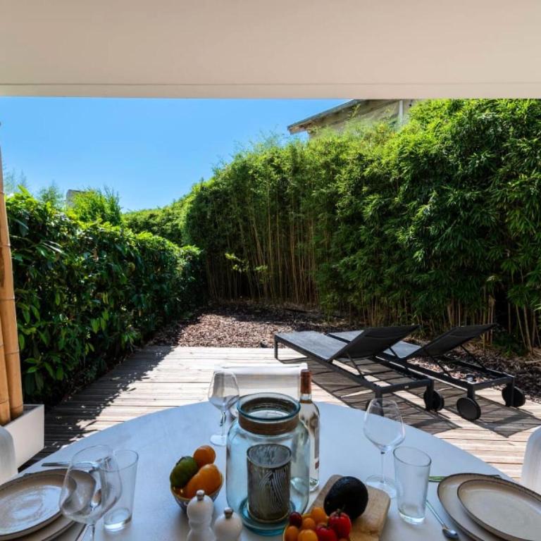 Résidence 2p Rez-de-jardin Avec Piscine – Calme, Parking Privé - 2P Rez-de-jardin avec piscine – Calme, Parking privé MAE-2133 - Appartement - 12