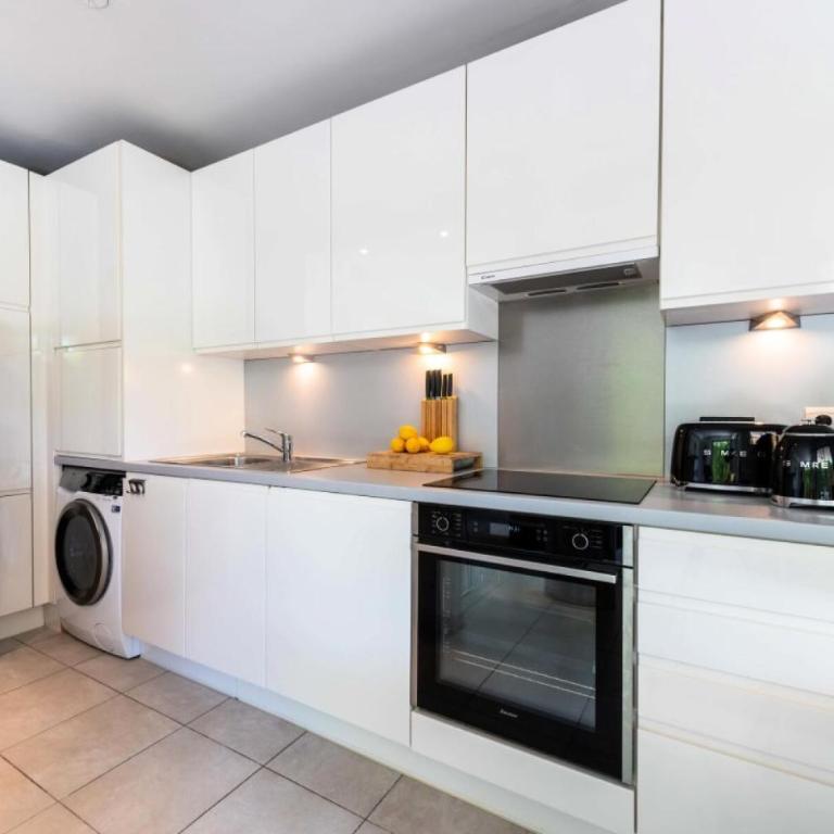 Résidence 2p Rez-de-jardin Avec Piscine – Calme, Parking Privé - 2P Rez-de-jardin avec piscine – Calme, Parking privé MAE-2133 - Appartement - 21