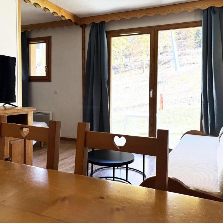 Résidence Les Valerianes - C512 VALERIANES 1800 MAE-3681 - Appartement - 5