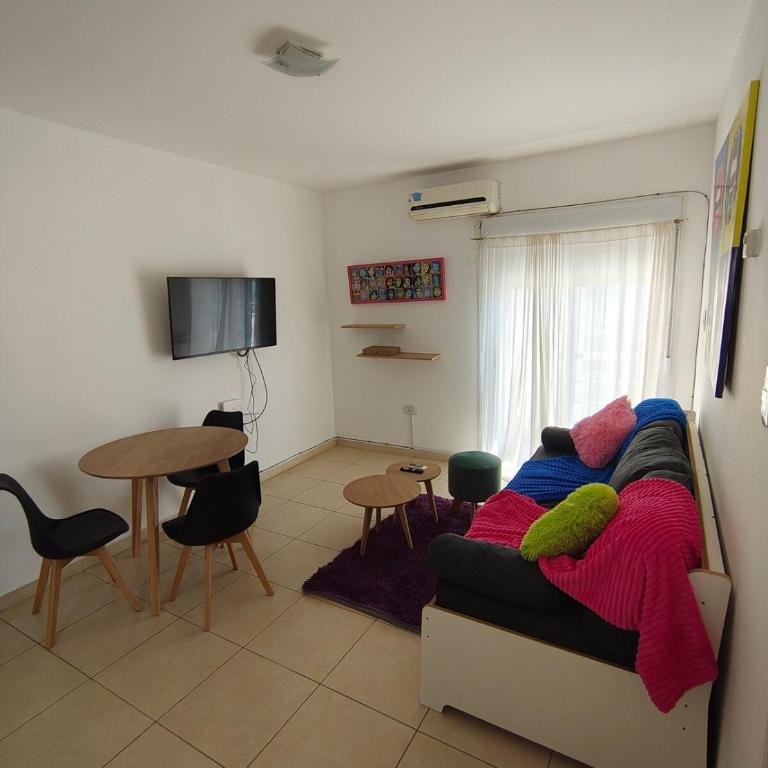 Departamento Céntrico, Moderno y Pop en Bahía Blanca - One-Bedroom Apartment - 1