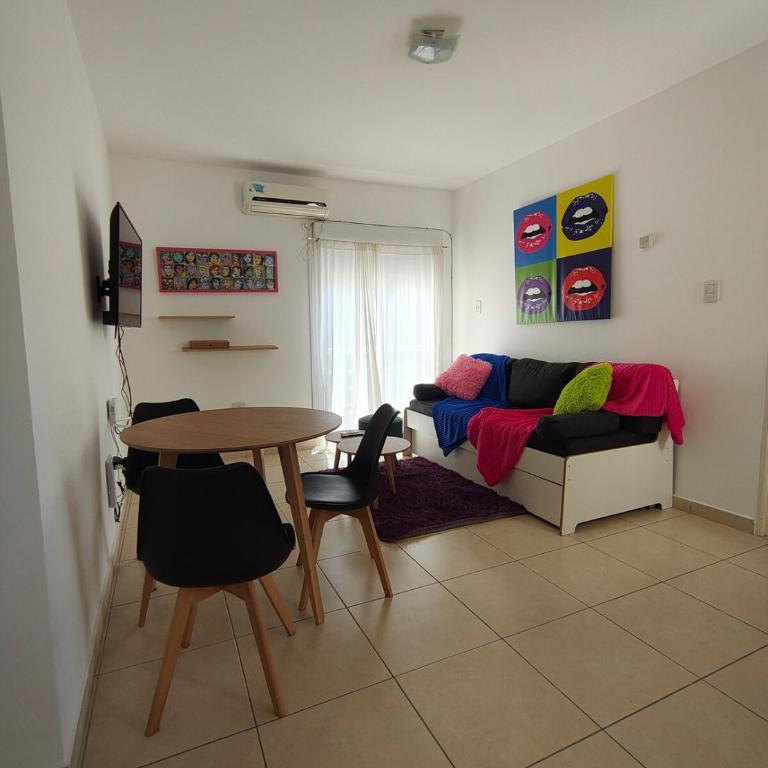 Departamento Céntrico, Moderno y Pop en Bahía Blanca - One-Bedroom Apartment - 10
