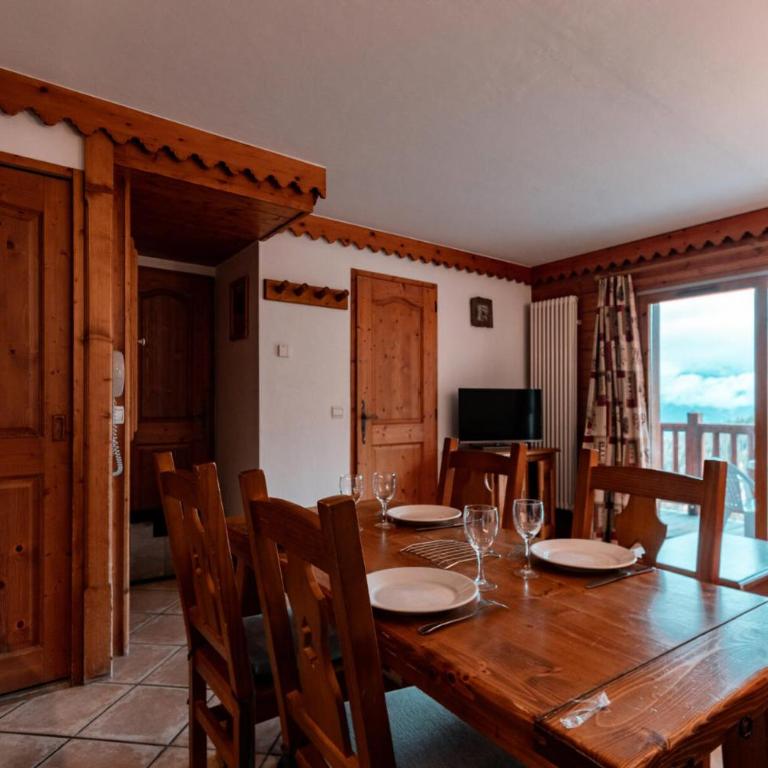 Résidence Roselend - Charmant appartement de 3 pièces situé dans une résidence au village du Chantel, proche des pistes et avec piscine. MAE-2474 - Appartement - 7