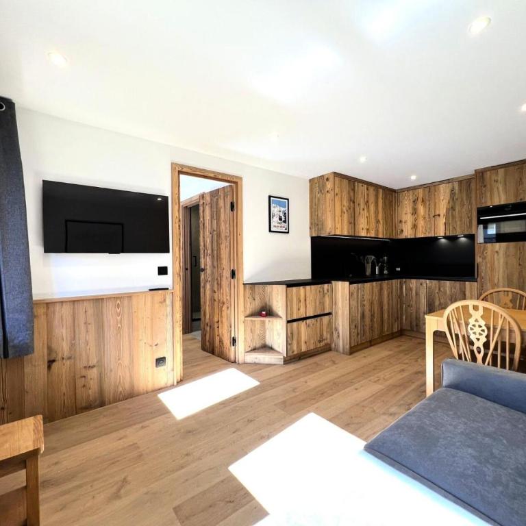 Résidence Les Jardins De Val - Superbe appartement 4 personnes entièrement rénové, avec deux salles de bain, situé à 350m du centre et 450m des pistes. MAE-4494 - Appartement - 2