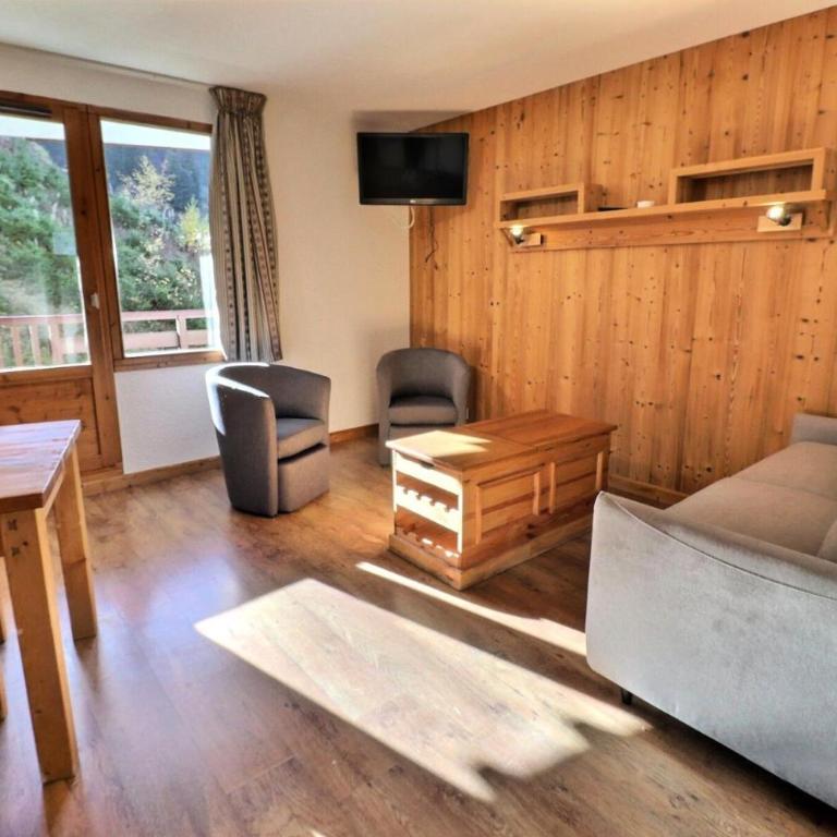 Résidence Grand Bois B - CONFORTABLE 2 PIECES, SKIS AUX PIEDS ET PROCHE DES COMMERCES MAE-3324 - Apartment - 1