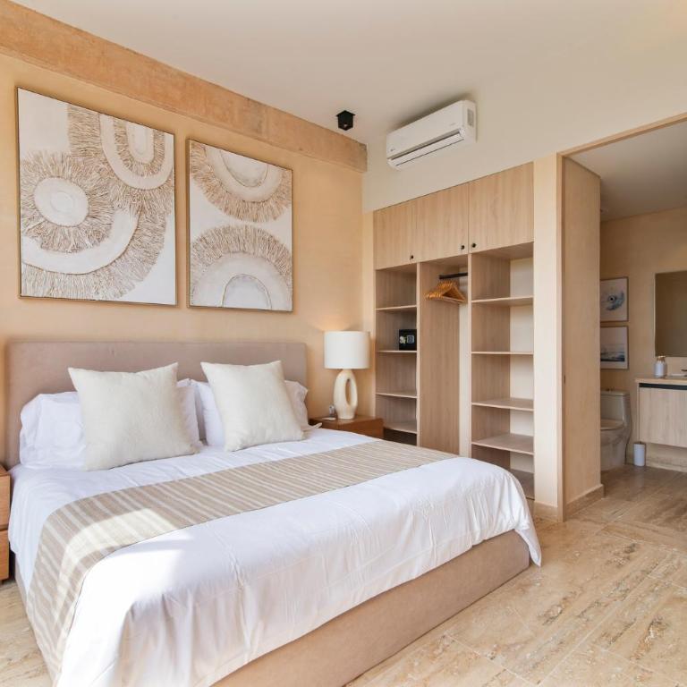 Corasol, Relaxed Stay with Terrace & Full Amenities - Two-Bedroom Deluxe Apartment with Balcony - 3
