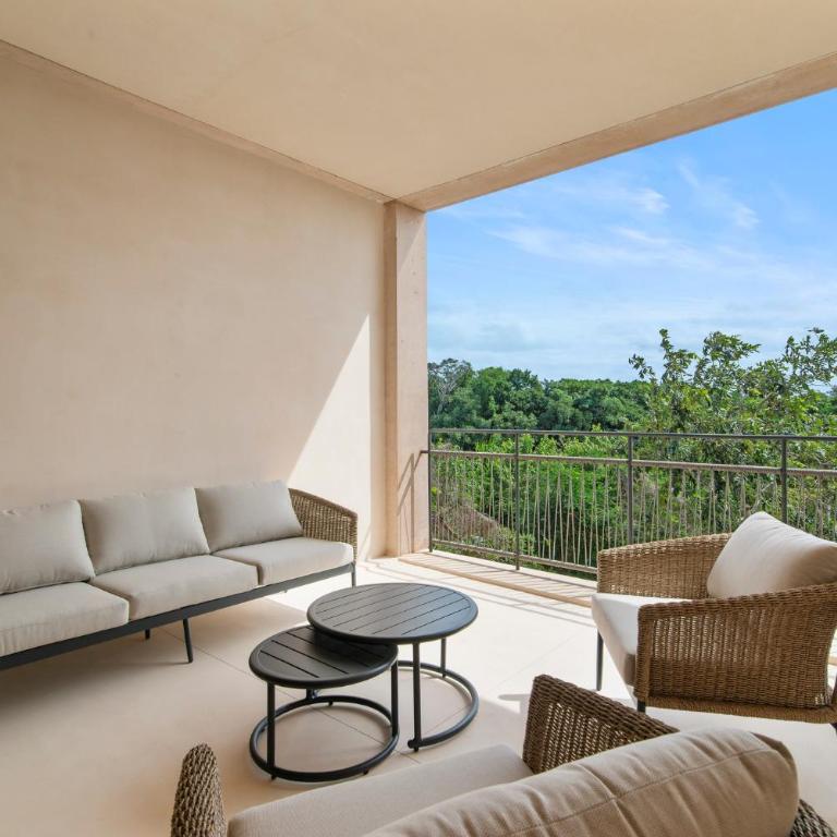 Corasol, Relaxed Stay with Terrace & Full Amenities - Two-Bedroom Deluxe Apartment with Balcony - 2