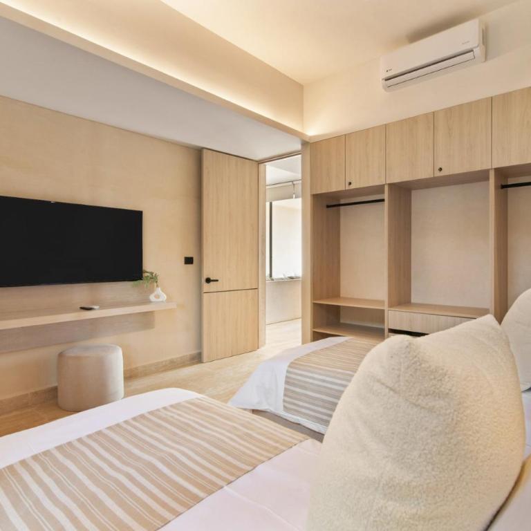 Corasol, Relaxed Stay with Terrace & Full Amenities - Two-Bedroom Deluxe Apartment with Balcony - 12