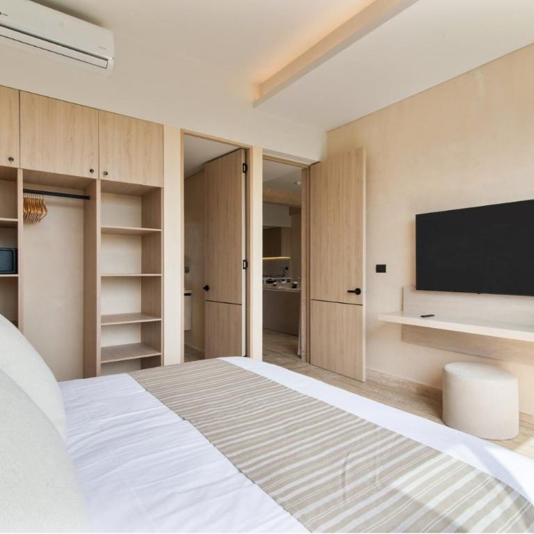 Corasol, Relaxed Stay with Terrace & Full Amenities - Two-Bedroom Deluxe Apartment with Balcony - 16