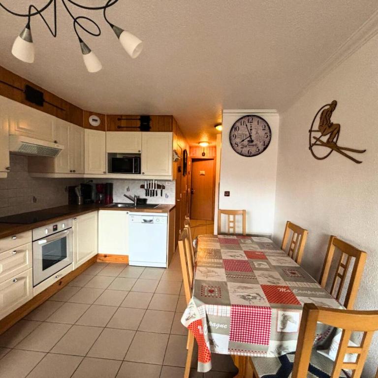 Résidence Caron - Appartement 5 personnes avec cuisine équipée MAE-5941 - Apartment - 3