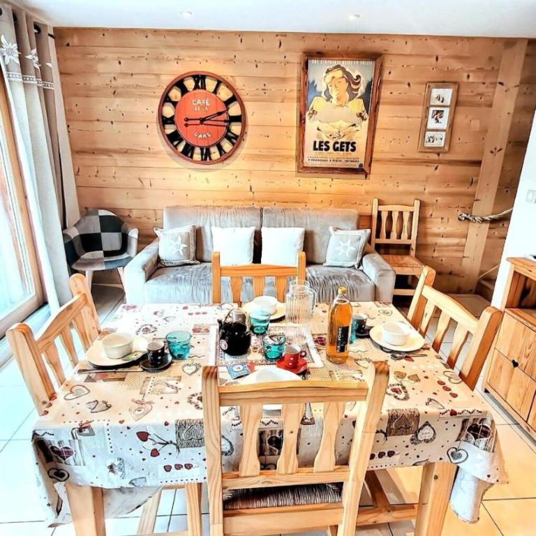 Résidence Grange Du Chery Ii - Chaleureux duplex avec terrasse et vue – 3 pièces, MAE-1151 - Appartement - 1