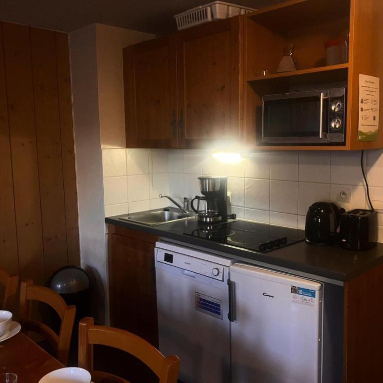Résidence Les Arolles - Bat Melezes - LES MELEZES - C332 MAE-3363 - Apartment - 3